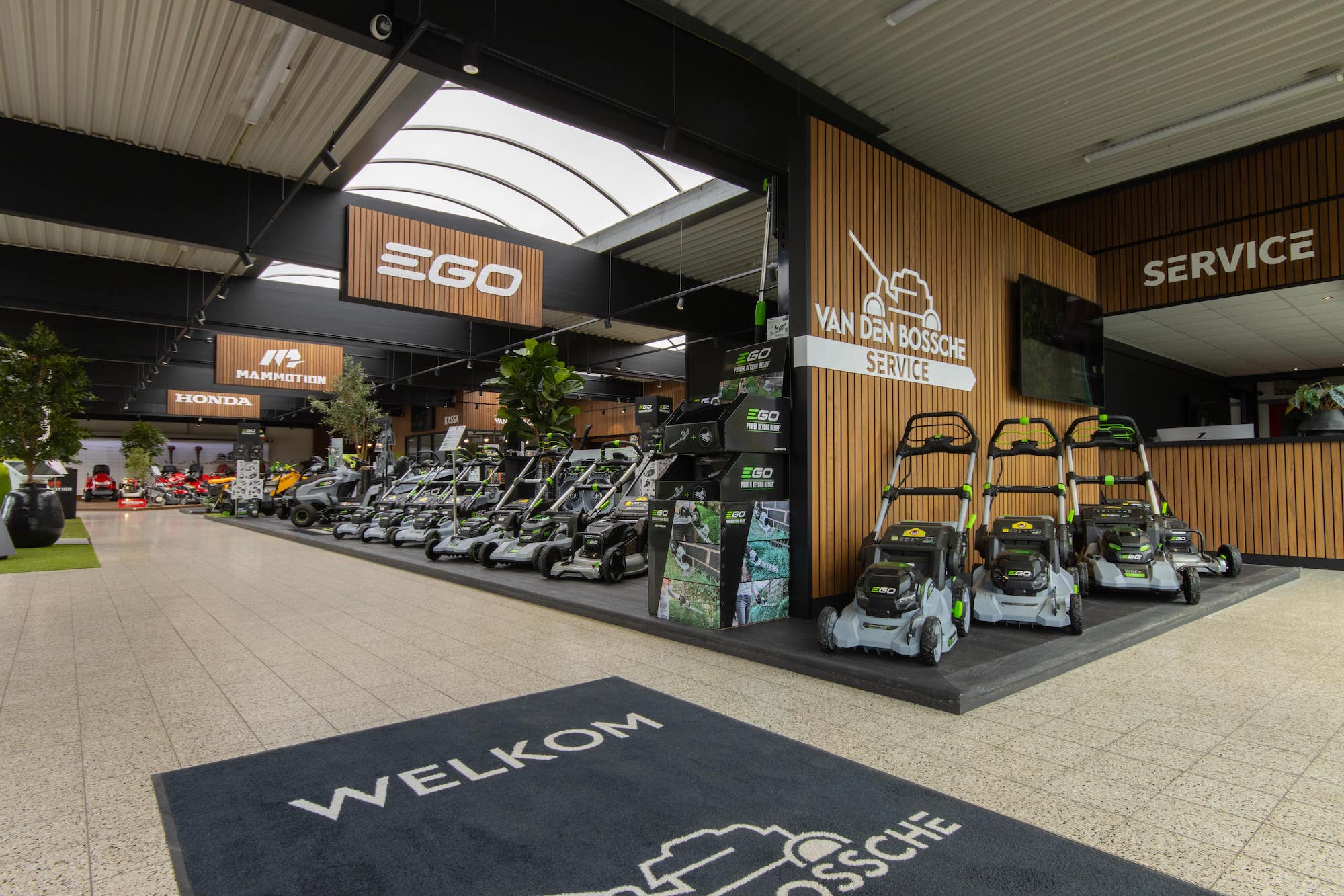 KOP - VAN DEN BOSSCHE - EXPERIENCE CENTER -60-min-1